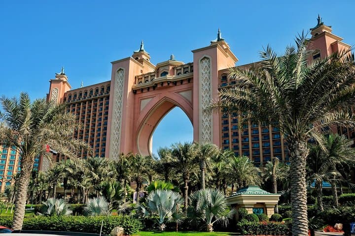 4-Hour Dubai Airport Layover Tour — Panoramic City Highlights photo 4