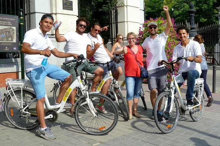 Retiro Park and Literary Quarter e-Bike Tour — Madrid 2-Hour Guided Ride photo 2