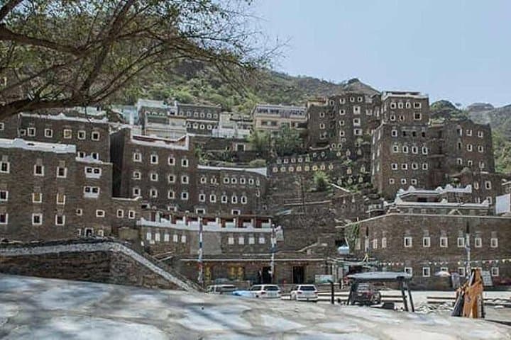 Rijal Almaa Day Tour: Explore Saudi Arabia’s Colorful Mountain Village photo 2
