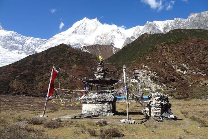 Manaslu Circuit Tea House Trek: Larkya La via Sama Gaon (Newly Open Route) photo 4