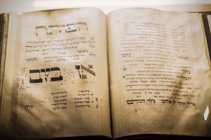 Prague Jewish Quarter: Skip-the-Line Admission and Audio Guide photo 6