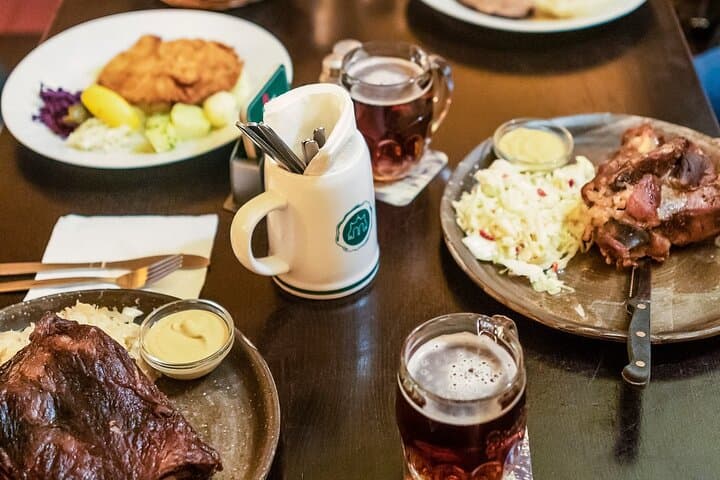 Prague Old Town Beer Walking Tour with Dinner: Pubs, History & Night Stroll photo 4