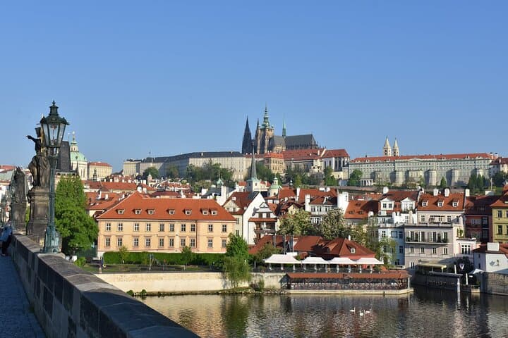 Prague Castle Skip-the-Line Ticket with Minibus Transfer and Audioguide photo 5