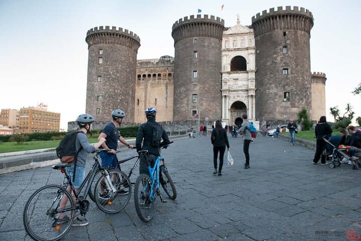 Central Naples Bike Tour: 3-Hour Guided Ride Through Historic Neapolis photo 4