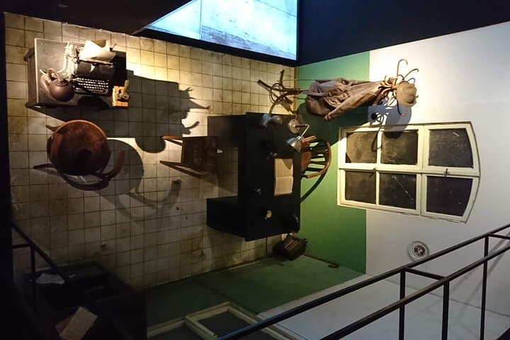 Prague Private Communism Tour: Velvet Revolution & Museum of Communism Experience photo 6