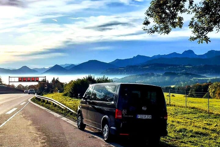 Zell am See & Kitzsteinhorn Glacier Day Trip from Munich — Glacier Snow Experience photo 2