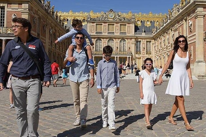 Private Half-Day Versailles Tour — Palace, Hall of Mirrors & Gardens