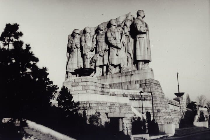 Prague Private Communism Tour: Velvet Revolution & Museum of Communism Experience