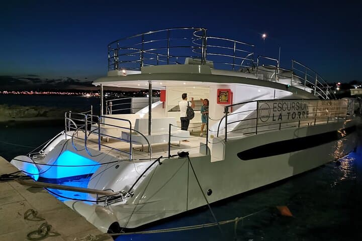 Utopia Long Mini Cruise: Salento Caves, Swimming Stops & Santa Maria di Leuca Views photo 6