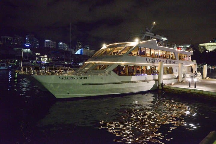 Australia Day Dinner & Fireworks Cruise on Sydney Harbour aboard MV Vagabond Spirit photo 3