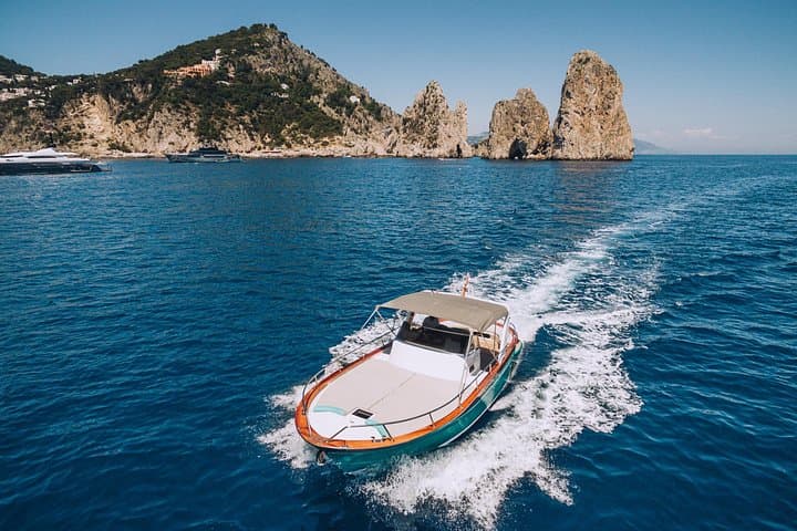 Private Capri Boat Tour from Sorrento Positano or Naples — Blue Grotto & Faraglioni photo 1