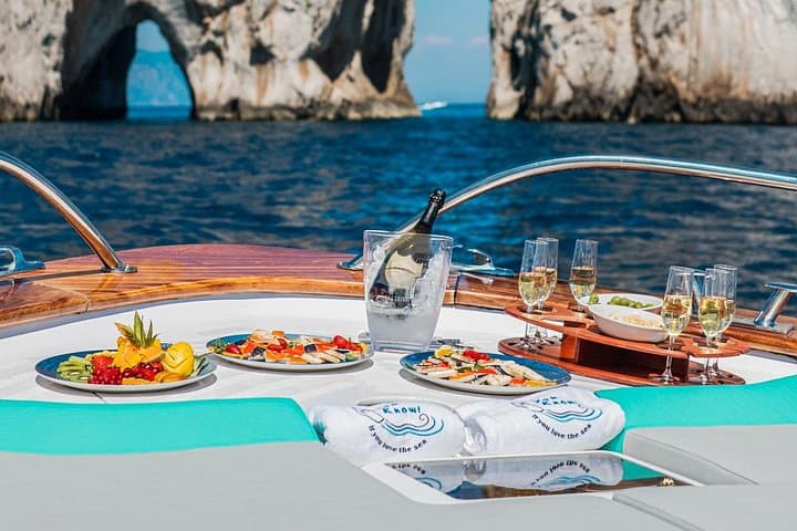 Private Capri Boat Tour from Sorrento Positano or Naples — Blue Grotto & Faraglioni photo 4