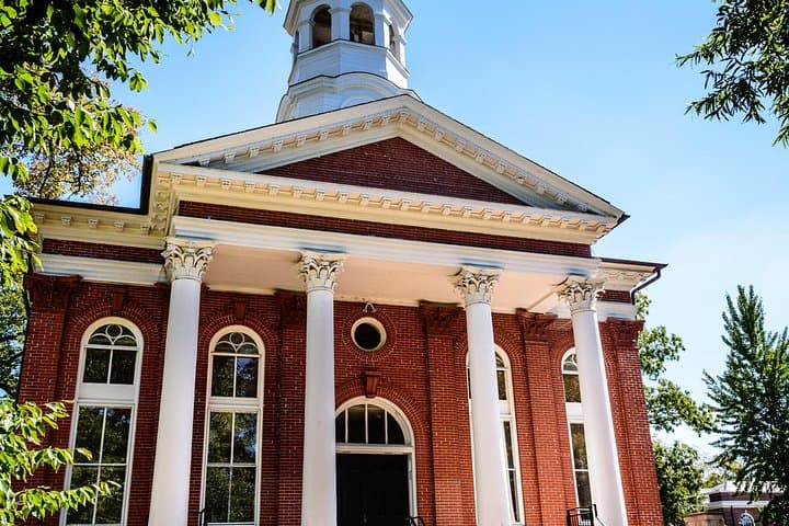 Historic Leesburg Guided Walking Tour: Civil War Sites and Colonial Architecture photo 1