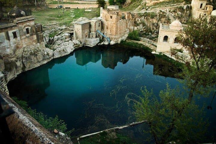 Khewra Salt Mine, Kallar Kahar & Katas Raj Day Trip from Islamabad photo 6