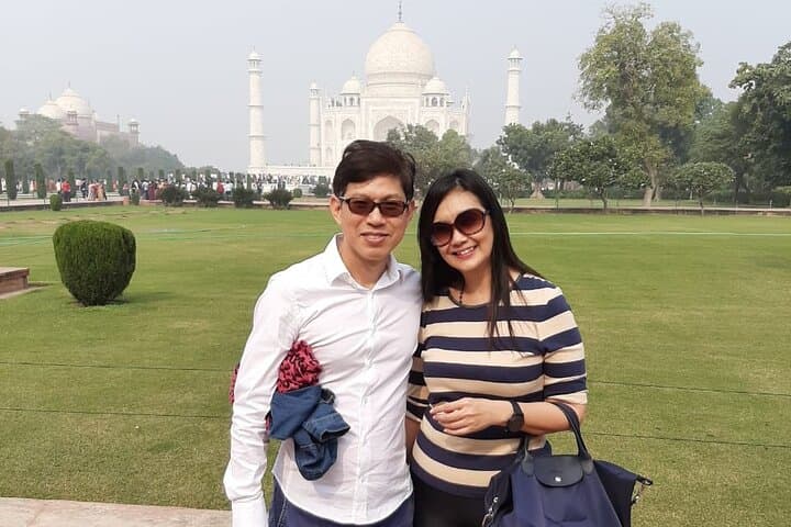 Skip the Line: Taj Mahal & Agra Day Tour from Jaipur (All-Inclusive) photo 1
