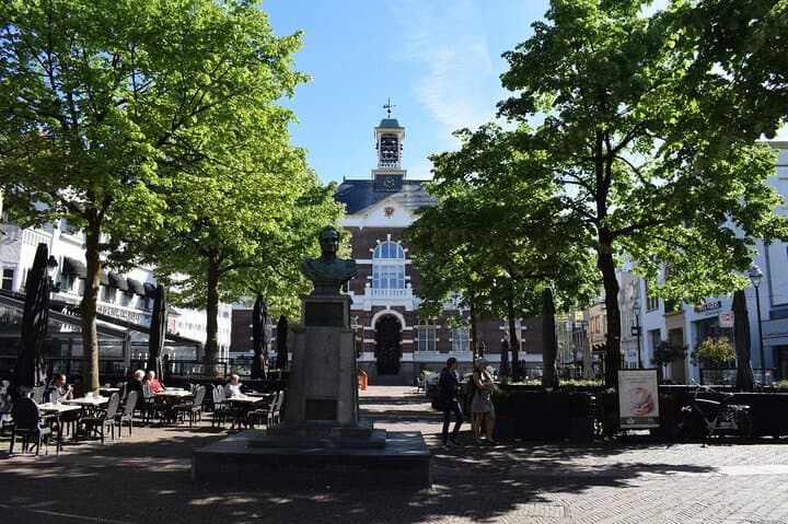 Self-Guided e-Scavenger Hunt in Apeldoorn — Interactive City Walking Game photo 3