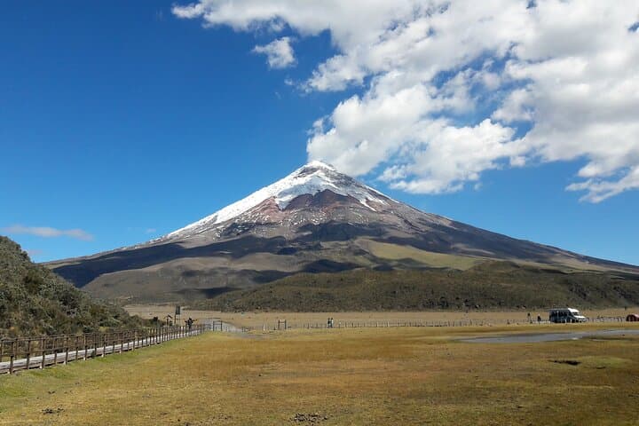 Cotopaxi and Quilotoa: 2-Day Andean Volcano Loop from Quito photo 4