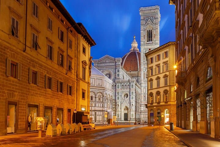 Sunset Bike Tour in Florence: Wine & Aperitivo Along the Arno photo 2