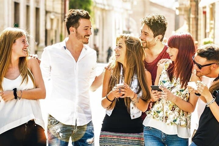 Self-Guided e-Scavenger Hunt in Apeldoorn — Interactive City Walking Game