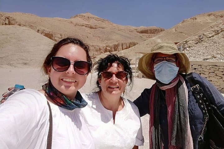 Luxor Day Tour — Valley of the Kings, Medinat Habu, Karnak & Luxor Temples photo 2