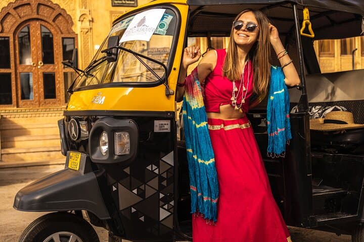 Private Family Desert Tour from Jaisalmer — Kuldhara & Sand Dunes with Dinner Under the Stars photo 3