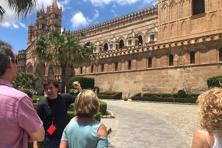 Markets and Monuments: Walking Tour of Palermo's Historic Center