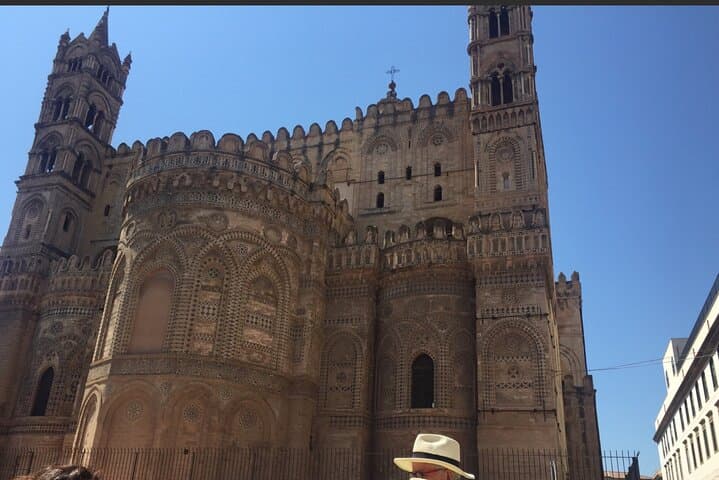 Markets and Monuments: Walking Tour of Palermo's Historic Center photo 3