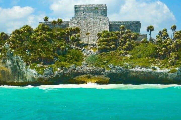 Tulum & Tortugas All-Inclusive Catamaran: Ruins, Snorkel & Beach Club
