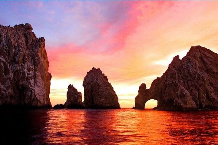 Cabo San Lucas Sunset Catamaran Cruise — 2-Hour Trimaran Tour & Open Bar photo 3