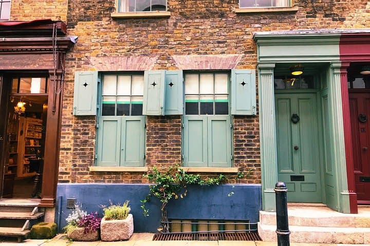 Brick Lane Self-Guided Walk: Street Art, Curry and East London's Hidden Stories photo 2