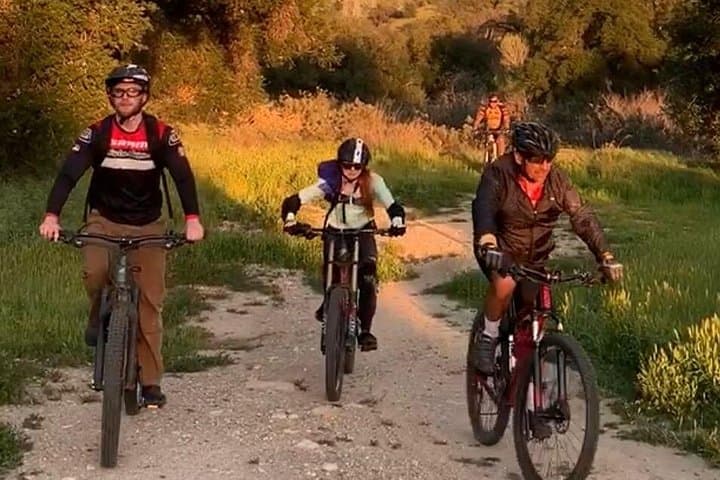 Electric MTB on Los Pinetos: The Beast Viper Trail Tour in Newhall photo 4