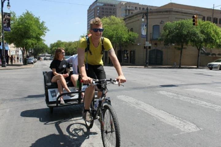 Live Music Capital Pedicab Tour: Austin's Iconic Music Landmarks photo 5