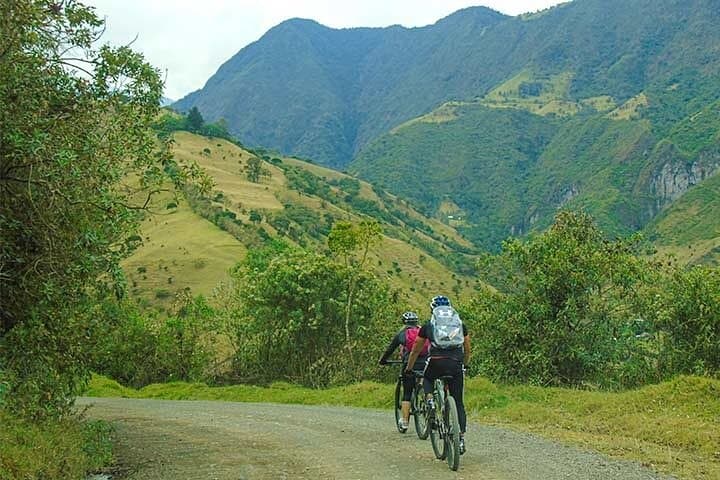 Full-Day Mountain Biking Adventure from Nono to Mindo Cloud Forest photo 5