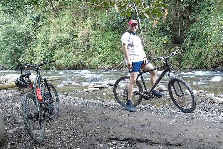 Full-Day Mountain Biking Adventure from Nono to Mindo Cloud Forest photo 3