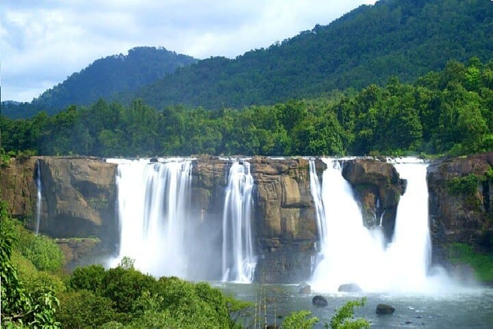 Athirapilly and Vazhachal Falls Day Trip from Kochi photo 3