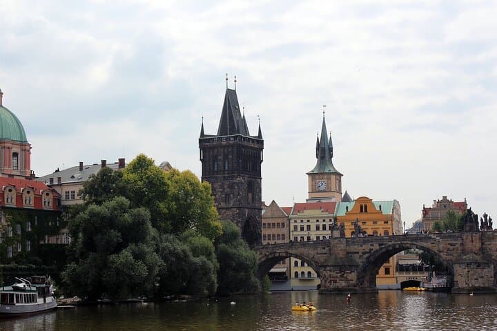 Prague private Vltava river cruise with unlimited drinks