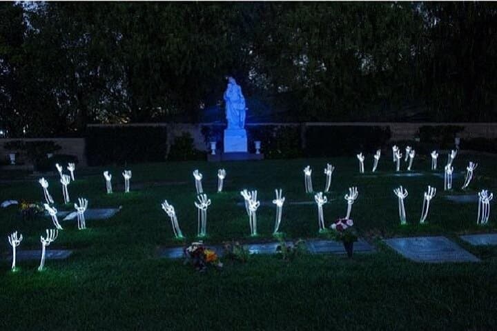 Savannah Hauntings Tour: 90-Minute Ghost Walk in Historic Wright Square photo 2