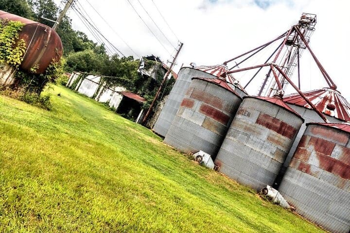 Walking Dead Filming Location Tour at Esco Feed Mill — Senoia Backlot Experience photo 2