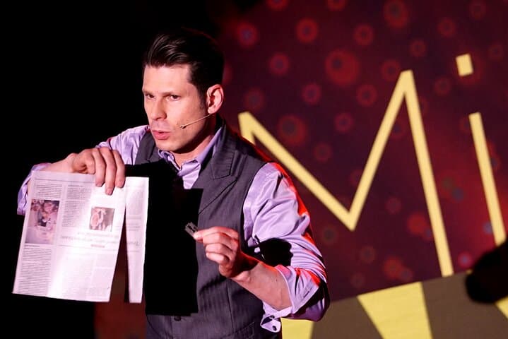 Mike Hammer at Four Queens: High‑Energy Comedy Magic on Fremont Street photo 3