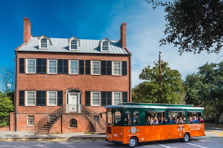 Experience Savannah’s Holiday Magic: Festive Nights and Historic Sights Trolley Tour photo 5