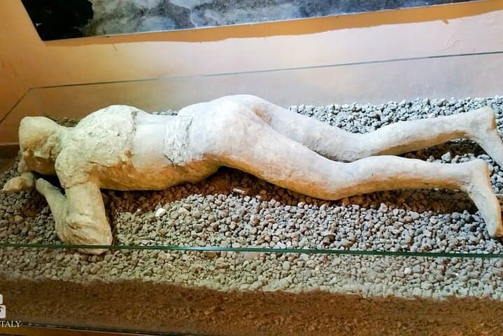 Private Pompeii Tour: Skip-the-Line, Family-Friendly Guided Walk photo 6