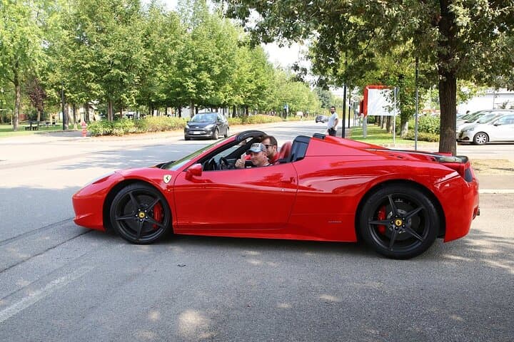 Ferrari 458 Spider Road Test Drive in Maranello — Supercar Driving Experience photo 6