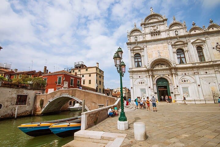 Deep into Venice: Morning Walking Tour and Shared Gondola Ride from St. Mark's Square photo 3