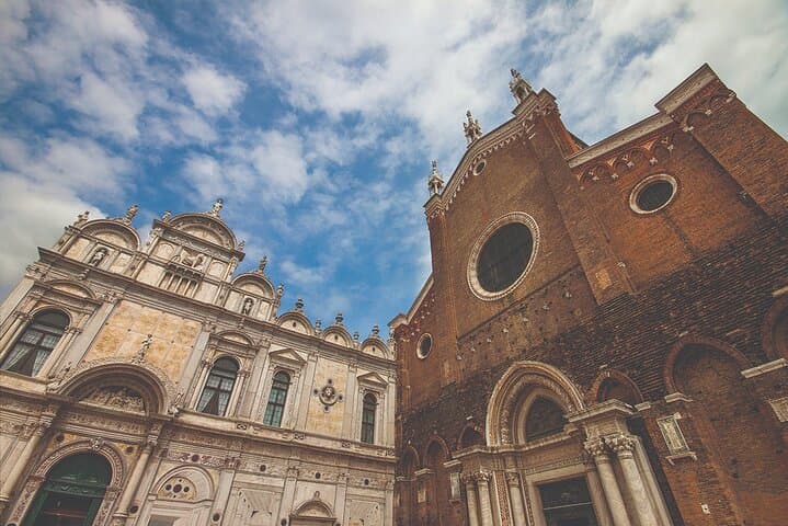 Deep into Venice: Morning Walking Tour and Shared Gondola Ride from St. Mark's Square photo 4