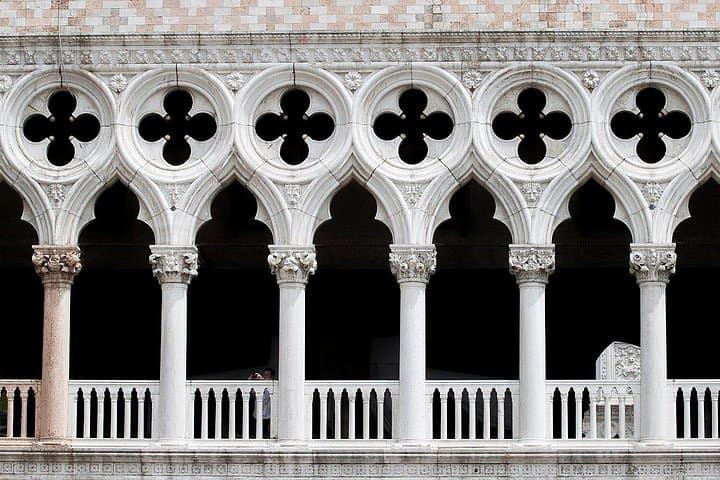 Venice Gondola Ride and Doge's Palace Guided Tour — Grand Canal & St. Mark's Highlights photo 1