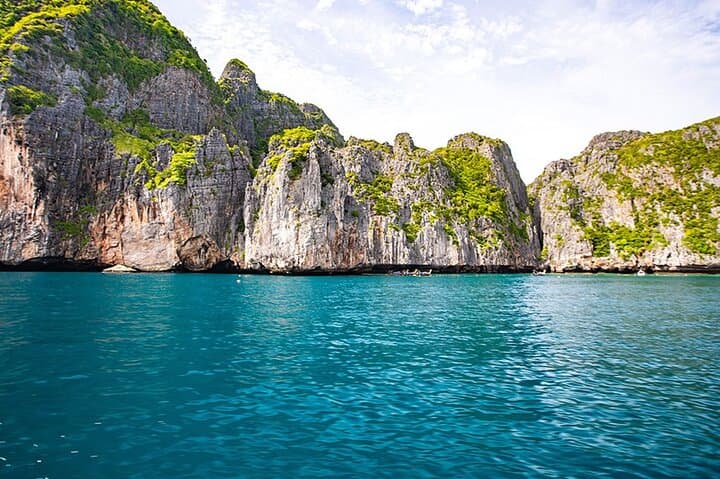 Phi Phi and Khai Islands Speedboat Day Trip from Phuket: Maya Bay, Pileh Cove & Snorkeling photo 4