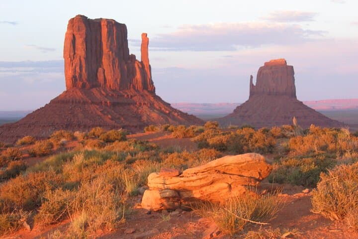 Monument Valley 4x4 Tour: Navajo-Guided Backcountry Drive to John Ford's Point photo 4