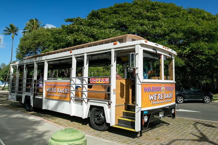 Waikiki Trolley Blue Line Coastline & Local Grindz: Hop-On Hop-Off Coastal Sightseeing photo 3