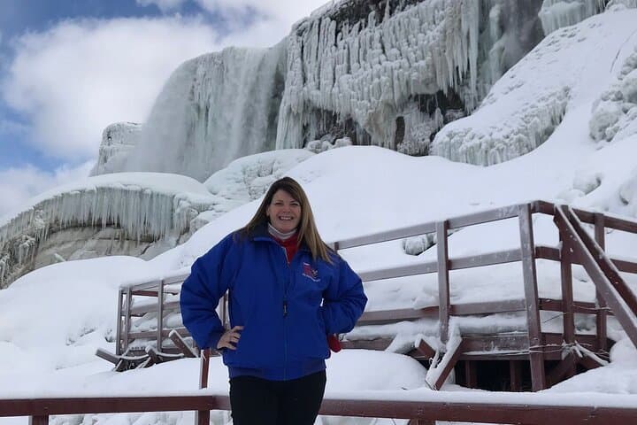 Niagara Falls Winter Wonderland USA Small-Group Tour — Ice Formations & Cave of the Winds photo 3