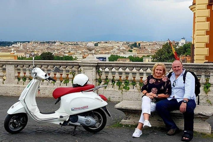 72-Hour Vespa Rental in Rome: Zip Through the Eternal City photo 4